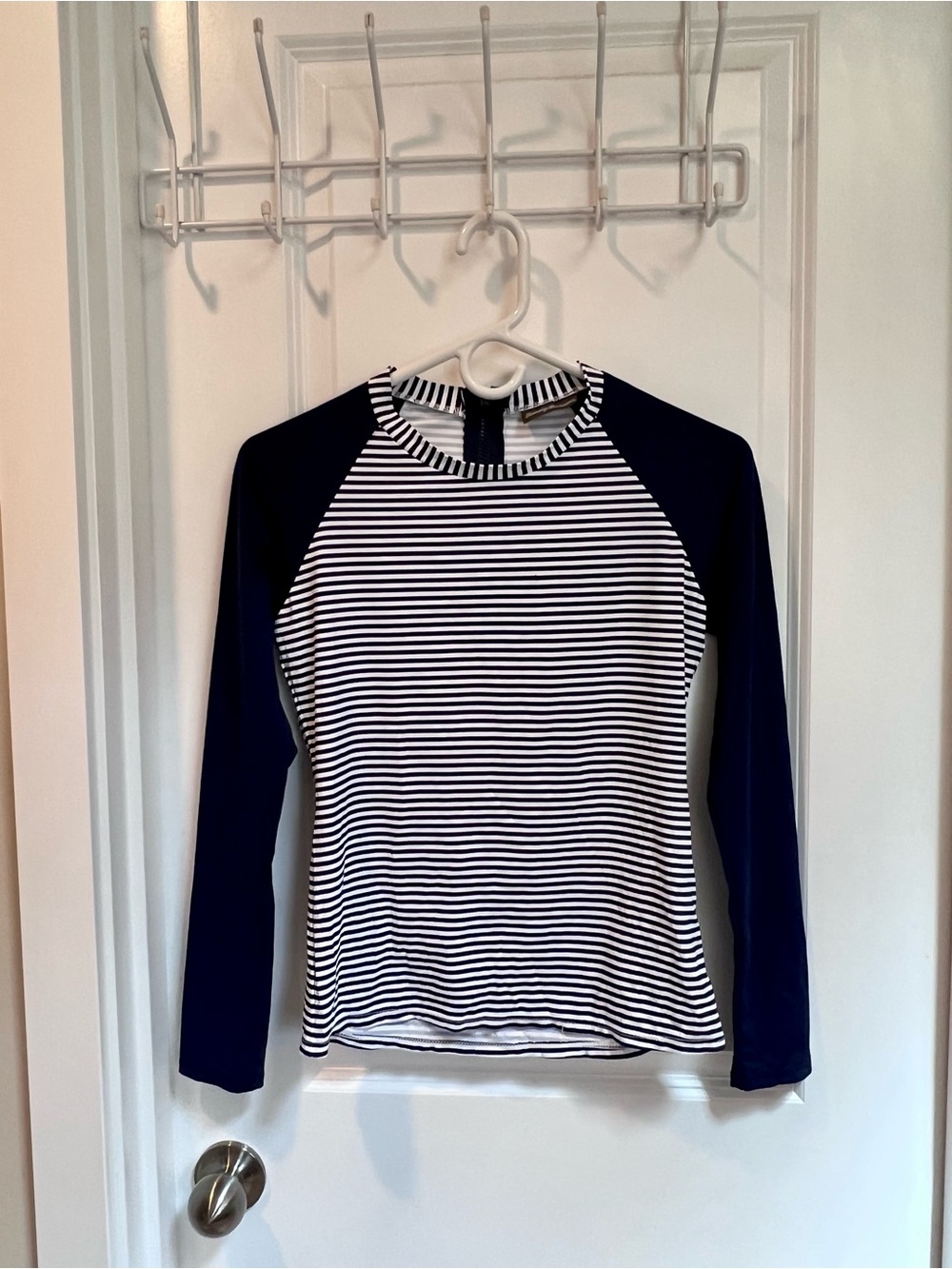 Tommy Bahama Women’s Long-Sleeve Swim Shirt / Rash Guard - Navy & White S / M